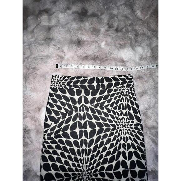 Isabel De Predro Womens Black White Abstract Stretch Pencil Midi Skirt Size 8 - Picture 9 of 9